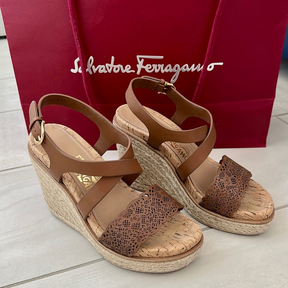 Salvatore ferragamo wedges 👡 36